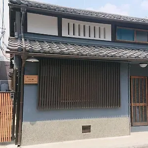  Hébergement de vacances 桃山ゲストハウス おかだ